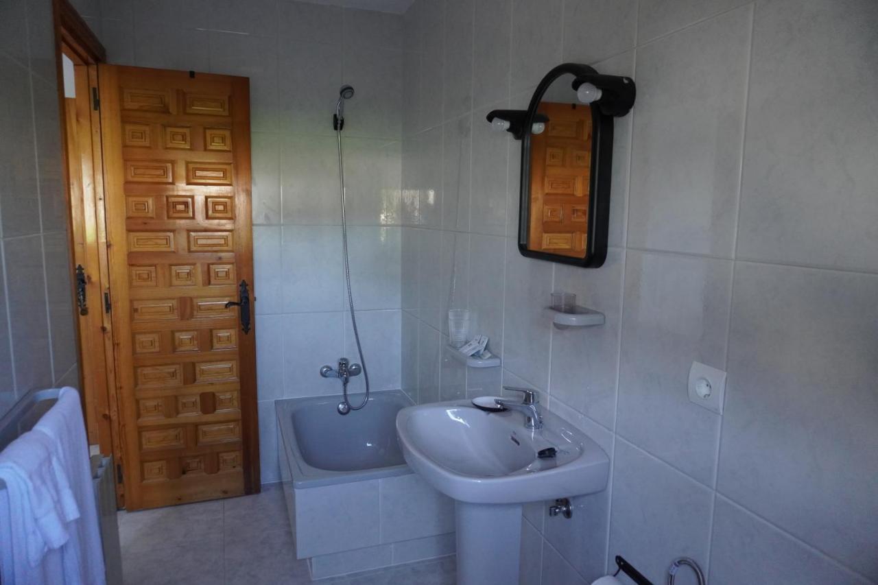 Hostal La Biela 43 Galizano Eksteriør bilde